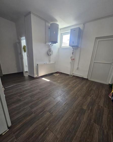 Proprietate agroindustriala, hala 1590 mp, teren 28000 mp, p - 3