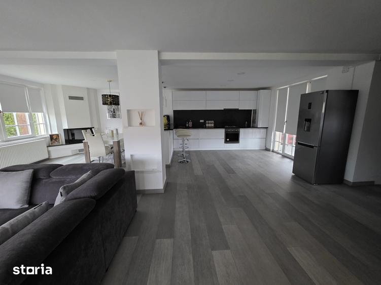 Casă cu 4 camere cu Teren 420 Mp în Central
