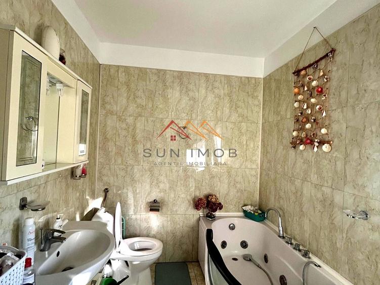 Casă individuală cu 4 camere cu Canalizare în Urleta