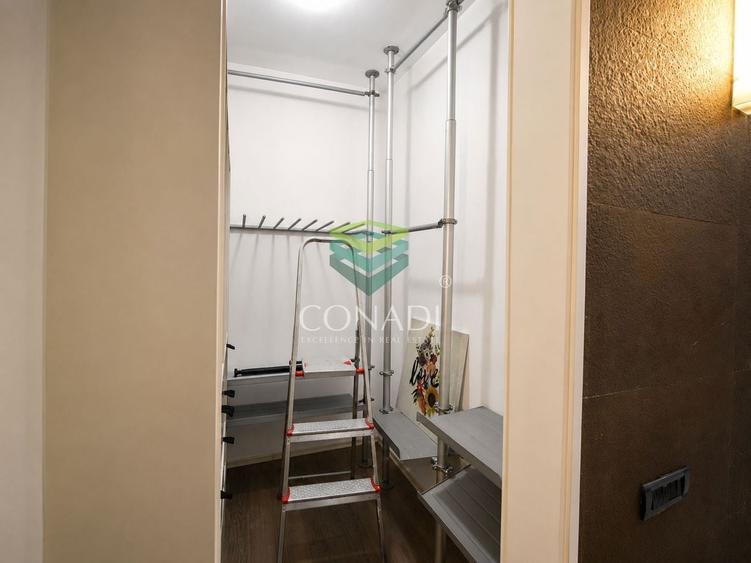 Apartament cu 3 camere decomandat, mobilat în Dacia