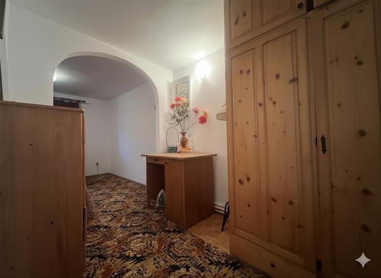 Duplex cu 4 camere cu Teren 250 Mp în Nicolina