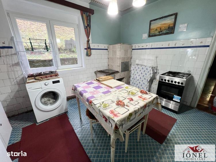 Casă cu 4 camere cu Teren 936 Mp în Abrud