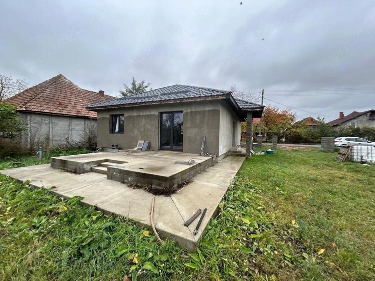 Casă cu Teren 600 Mp în Micula