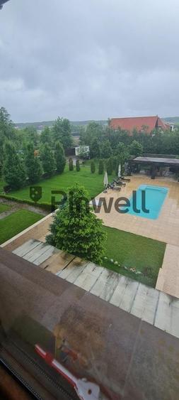 Duplex cu 10 camere cu Piscina în Corbeanca