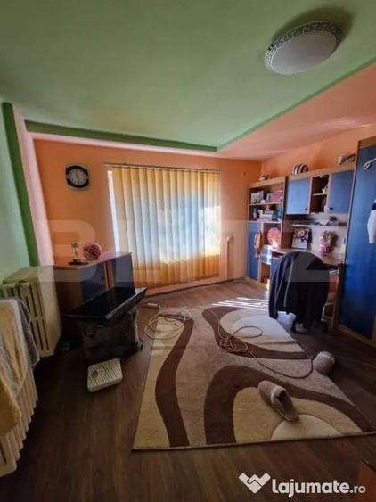 Casă cu 3 camere cu Teren 2000 Mp în Central