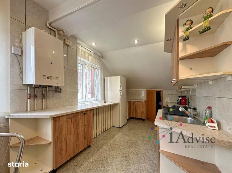 Apartament cu 3 camere decomandat în Centrul Istoric