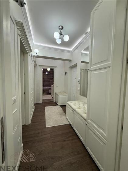Apartament cu 3 camere decomandat în Central