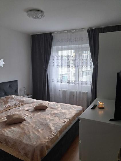 Apartament cu 3 camere decomandat în 8 Martie