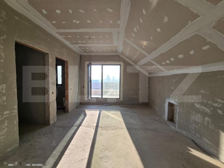 Duplex cu 5 camere cu Canalizare în Dâmbul Rotund