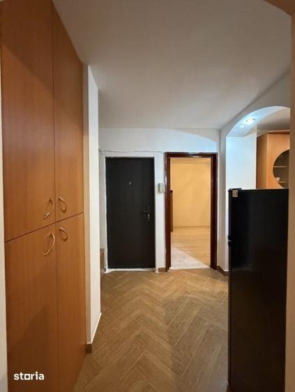 Apartament cu 3 camere decomandat în Lăpuș Argeș