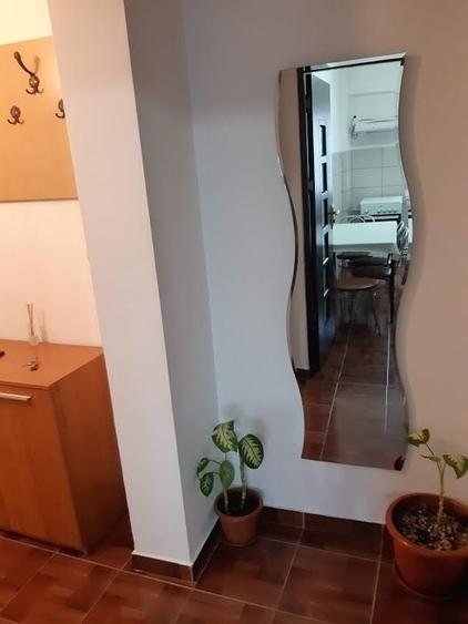 Apartament cu 2 camere decomandat în Lazaret