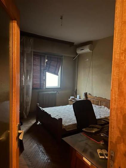 Apartament cu 4 camere decomandat în Armeneasca