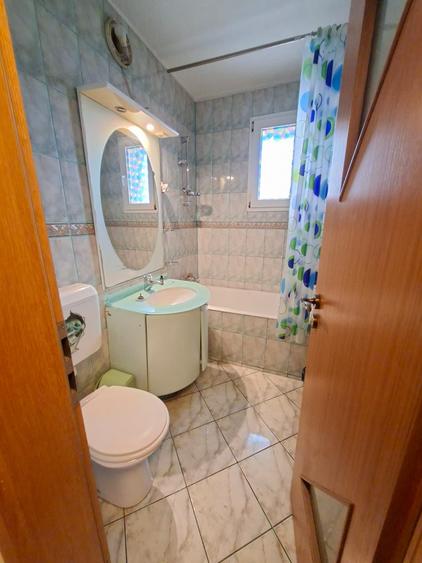Apartament cu 2 camere semidecomandat în Obor
