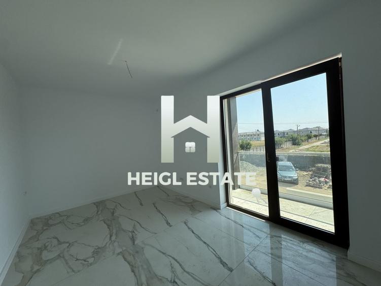 Duplex cu 4 camere cu Canalizare în Chișoda
