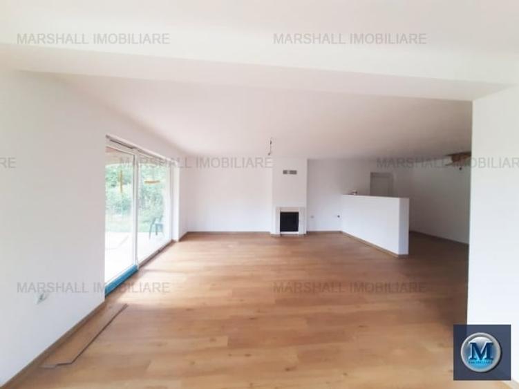 Casă cu 4 camere cu Teren 1500 Mp în Teișani