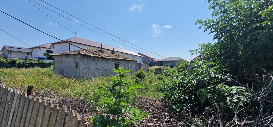 Teren Construcții intravilan de 1098 mp, în Sud