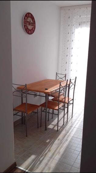 Apartament cu 2 camere decomandat în Florești