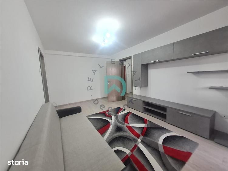 Apartament cu 2 camere semidecomandat în Vlahuță