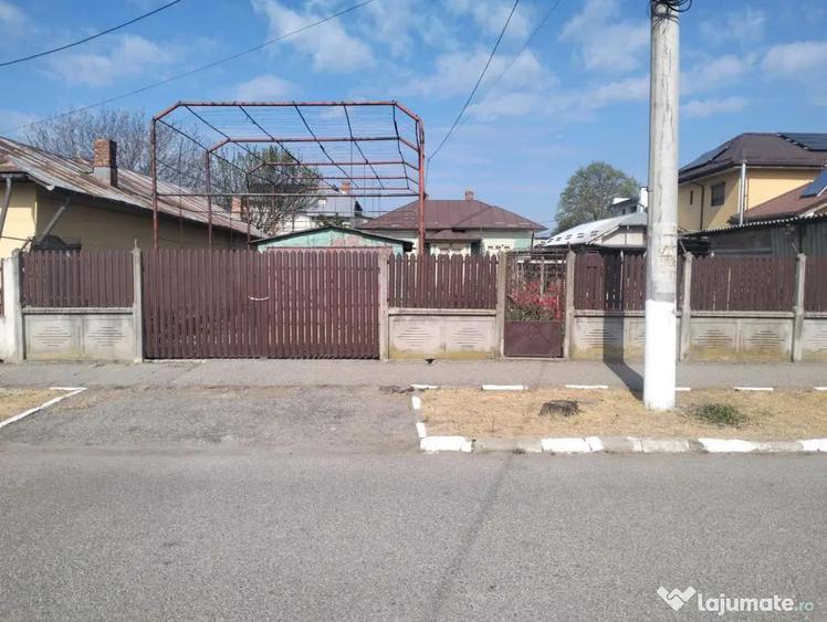 Apartament cu 7 camere decomandat, mobilat în Central