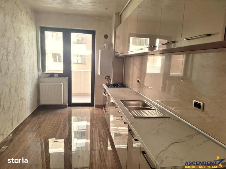 Apartament cu 2 camere decomandat în Tractorul