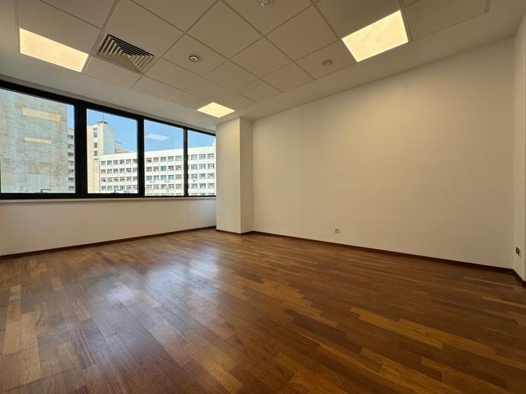 Birou, de 345 mp, în Gara de Nord