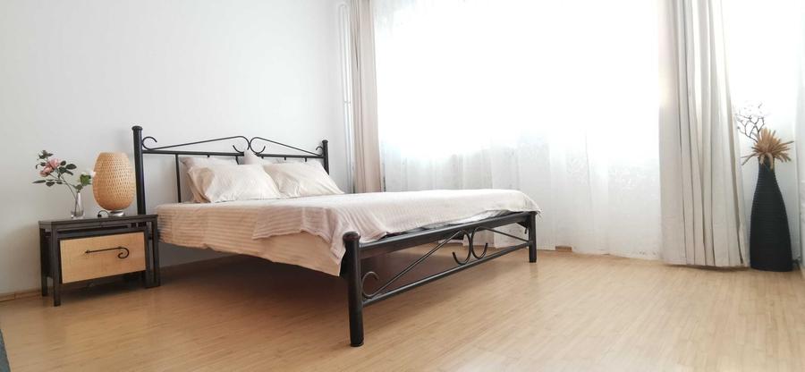 Apartament cu 2 camere decomandat, mobilat în Drumul Taberei — fotografia 2