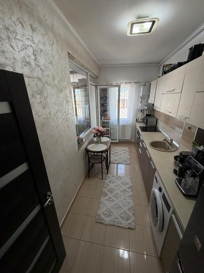 Apartament cu 3 camere în Palazu Mare