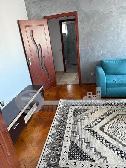 Apartament cu 2 camere semidecomandat, mobilat în Podu Roș