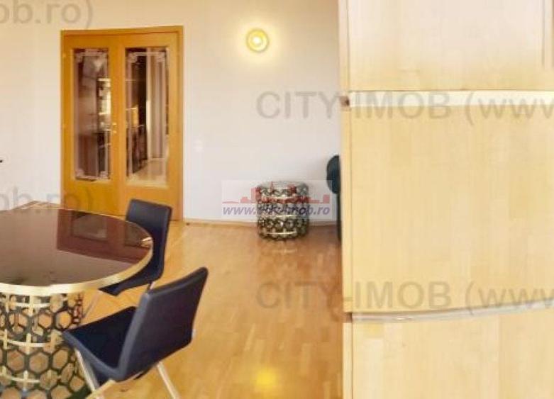 Apartament cu 3 camere decomandat în Primăverii