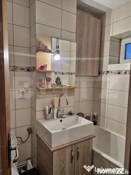 Apartament cu 3 camere decomandat în George Enescu