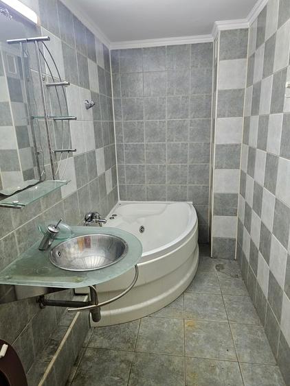 Apartament decomandat în Bucur Obor