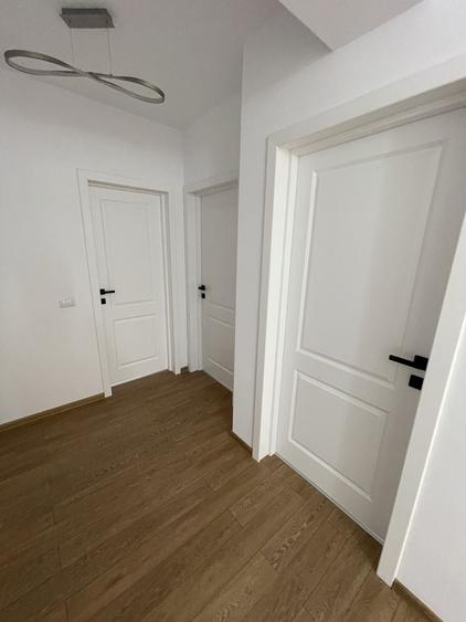 Apartament cu 3 camere decomandat în Bucium