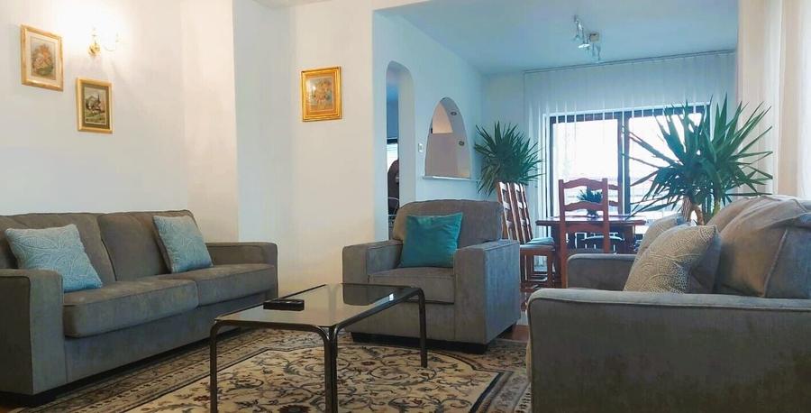 Apartament cu 3 camere decomandat, mobilat în Băneasa — fotografia 3