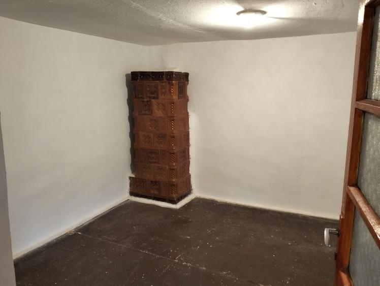 Casă cu 2 camere în Lumina