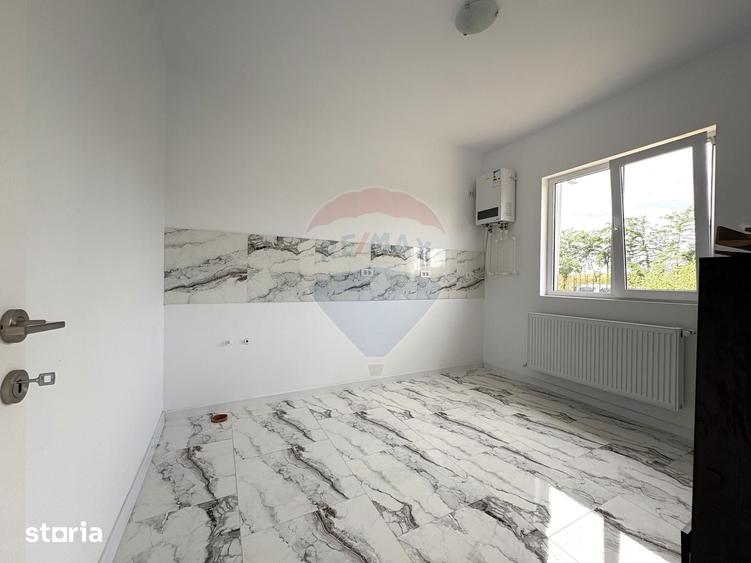 Casă cu 3 camere cu Teren 245 Mp în Valu lui Traian