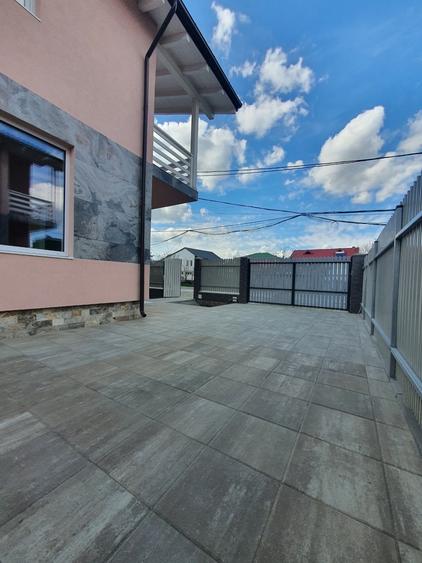 Casă cu 4 camere cu Canalizare în Săftica