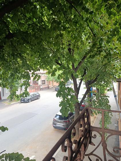 Apartament cu 2 camere semidecomandat în Gara de Nord