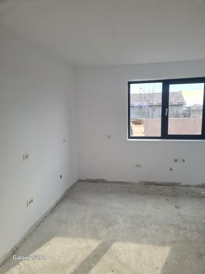 Casă cu 3 camere în Ghercești