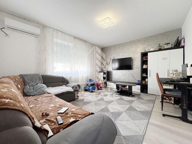 Apartament cu 2 camere decomandat, mobilat în Giroc