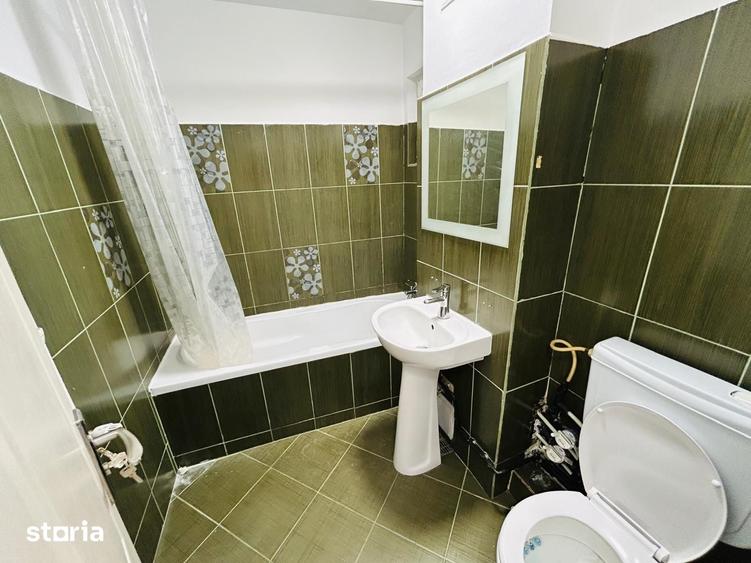 Apartament cu 3 camere decomandat în Grivița