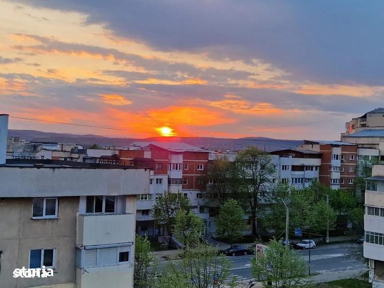Apartament cu 4 camere în Central