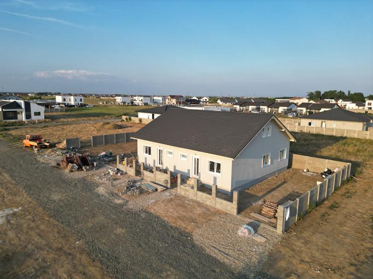 Duplex cu 3 camere cu Teren 358 Mp în Moșnița Nouă