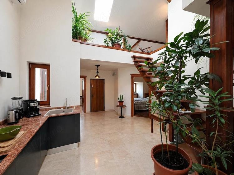 Apartament cu 6 camere decomandat în Ferdinand