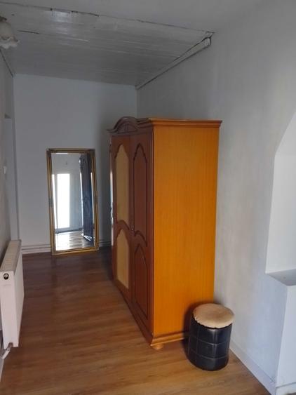 Casă cu 4 camere în Husasău de Criș