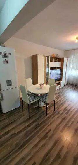 Apartament cu 2 camere decomandat în Dumbrava 2