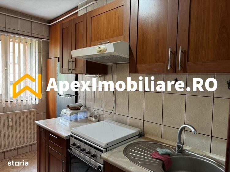 Garsonieră decomandată în Basarab