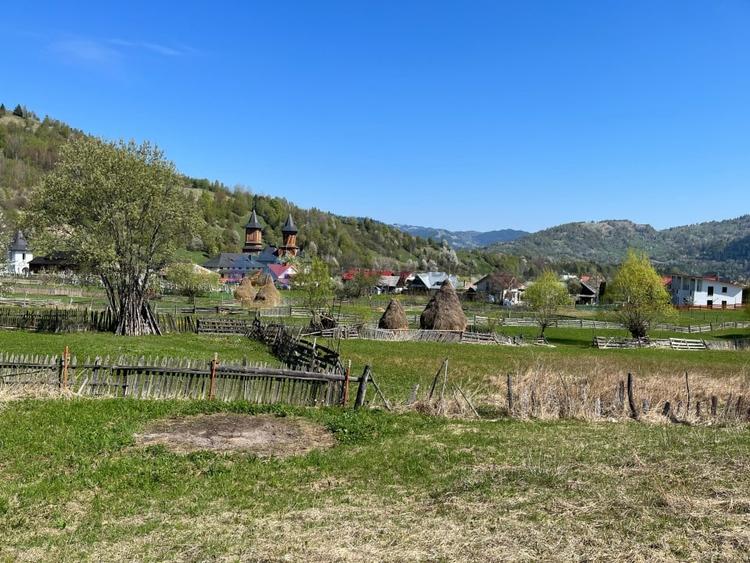 Teren intravilan de 6041 mp, în Ceahlău