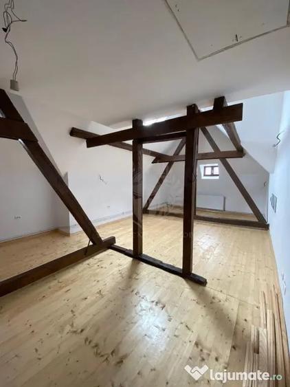 Apartament cu 4 camere decomandat în Ultracentral