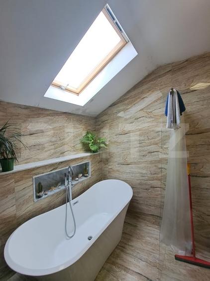 Duplex cu 4 camere cu Canalizare în Sânpetru