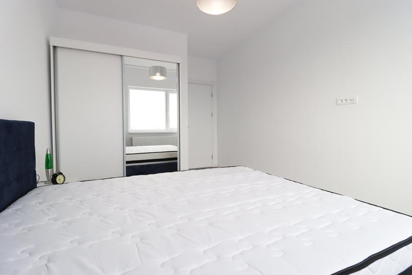 Apartament cu 2 camere decomandat, mobilat în Berceni